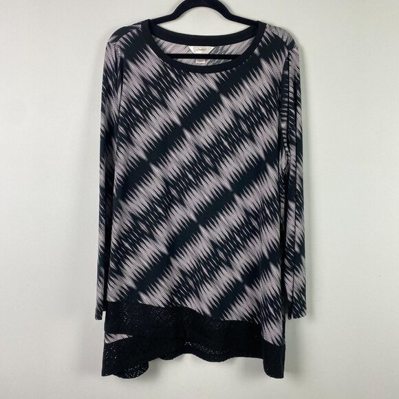 CJ Banks Tunic Top Size 1X Long Sleeve Black White Contrast Hem Stretch - Picture 1 of 11